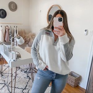 Vineyard vines white and grey quarter zip pullover